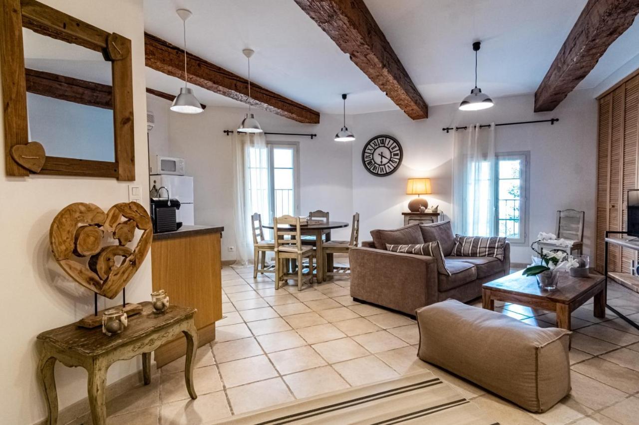 Appartement Au Coeur De L'Isle Sur La Sorgue Exterior photo